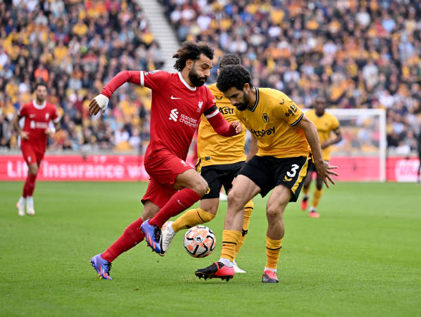 更加險峻 更加險峻